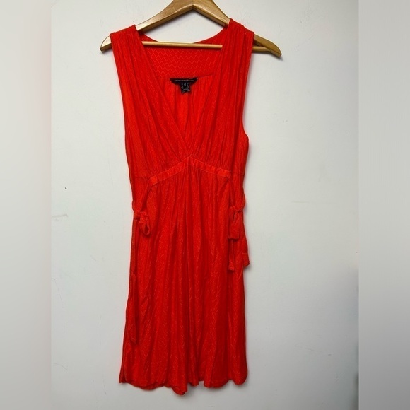 French Connection Dresses & Skirts - FRENCH CONNECTION Orange Sleeveless Orange V-Neck stretchy Dress 12 feminine
